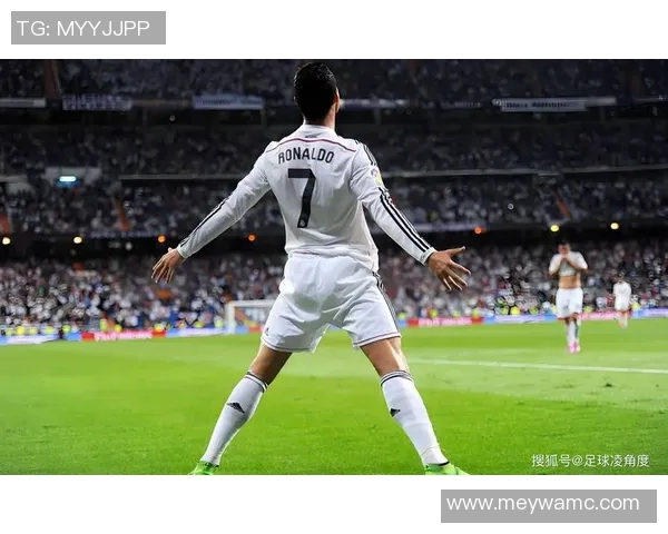 足球明星C罗的传奇人生与成长历程揭秘