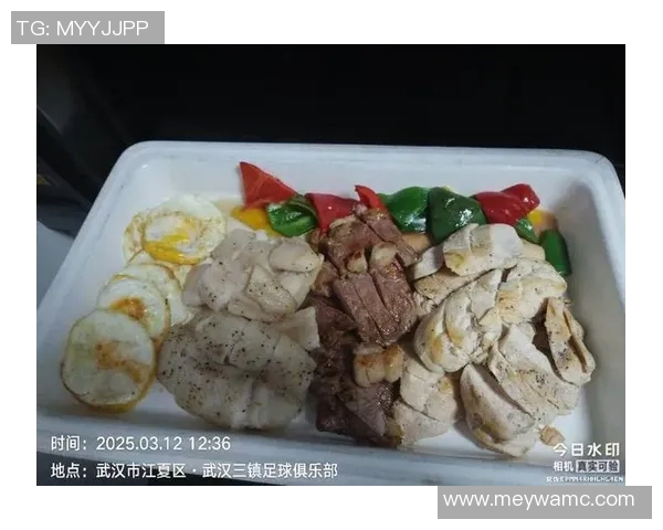 足球明星亲身体验中餐文化的美味瞬间与精彩图片分享 足球明星亲身体验中餐文化的美味瞬间与精彩图片分享